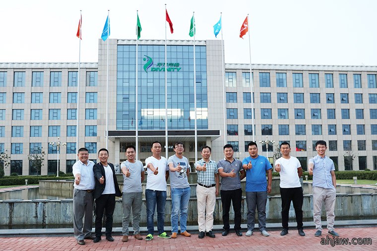 “桃曹不言 下自成蹊”—— 东方帝维成果斐然 参观者络绎不绝！